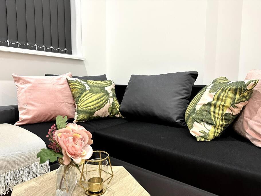 Spacious And Elegant Apartment Birmingham Buitenkant foto