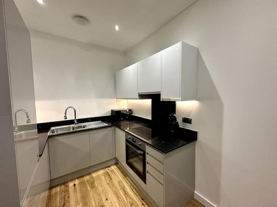 Spacious And Elegant Apartment Birmingham Buitenkant foto