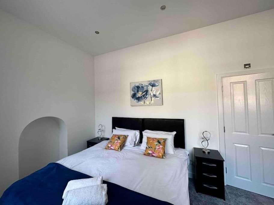 Spacious And Elegant Apartment Birmingham Buitenkant foto