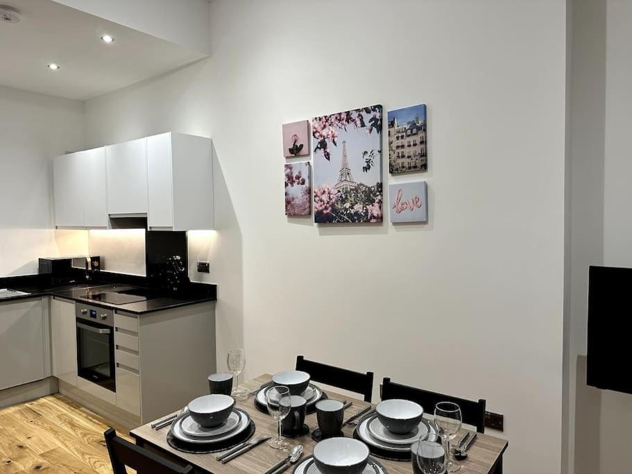 Spacious And Elegant Apartment Birmingham Buitenkant foto