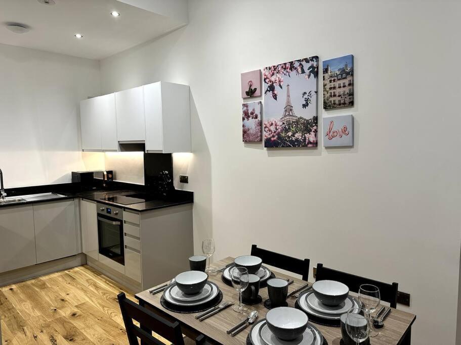 Spacious And Elegant Apartment Birmingham Buitenkant foto